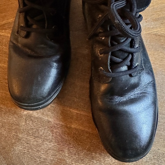 UGG Kesey Boots black leather and suede fleece lining 8 - Picture 4 of 12